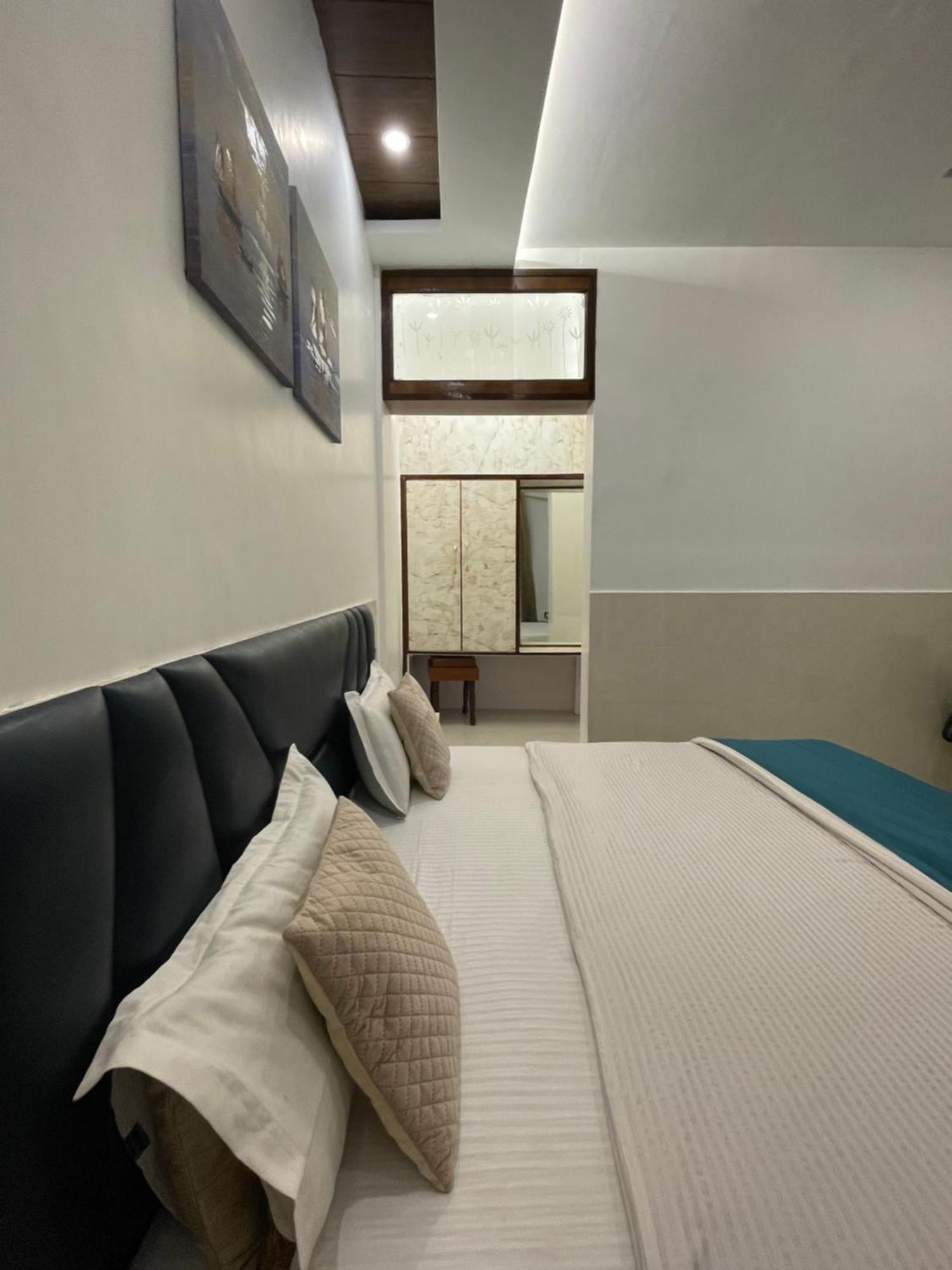 Hotel Dileep42 Lucknow Exterior foto